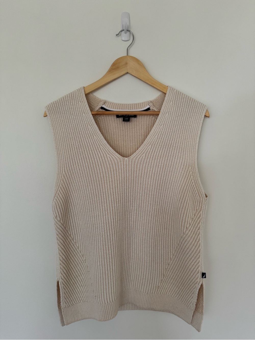 Nautica Cream Ribbed V-Neck Sweater Vest